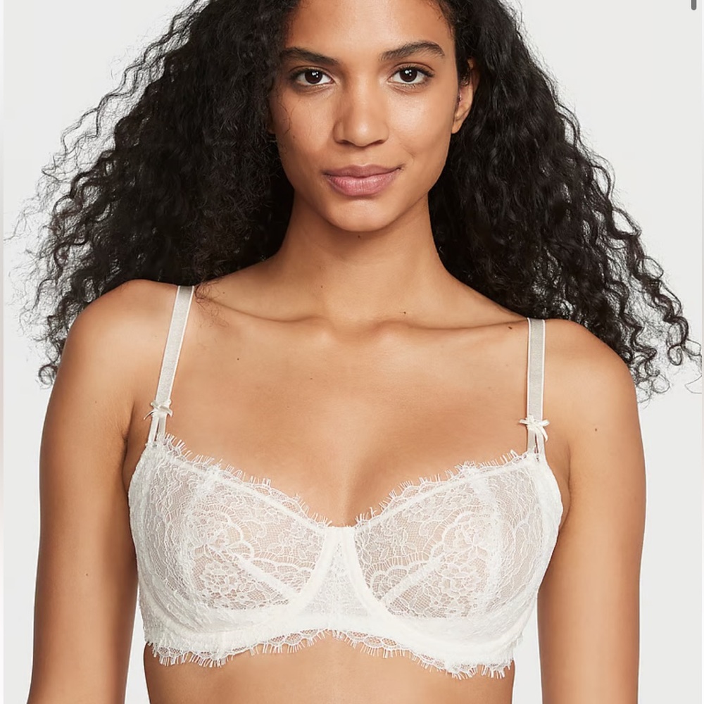 VS DREAM ANGELS
Wicked Unlined Bow Balconette Bra
